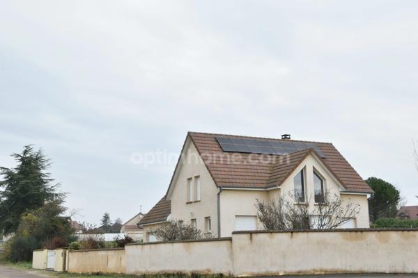 Maison familiale T6 avec terrasse sud-ouest et terrain clos – Proche Nuits Saint-Georges