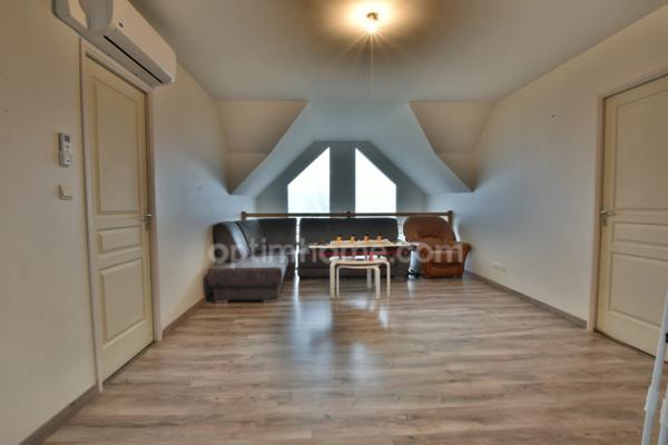 Maison familiale T6 avec terrasse sud-ouest et terrain clos – Proche Nuits Saint-Georges