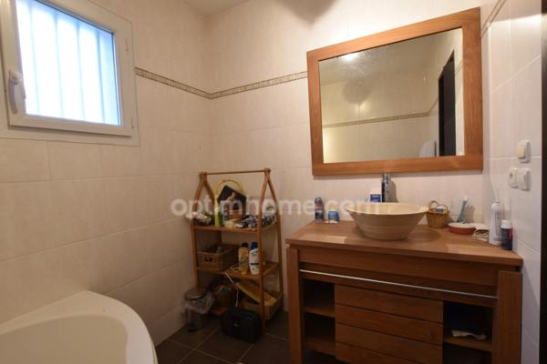 Maison familiale T6 avec terrasse sud-ouest et terrain clos – Proche Nuits Saint-Georges