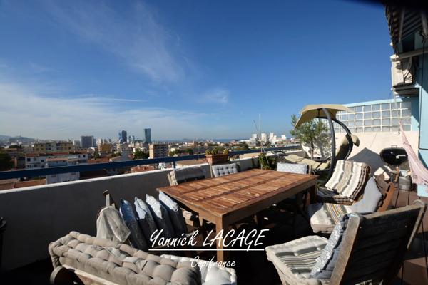 Appartement T3 traversant avec superbe terrasse vue mer et Notre Dame de la GARDE