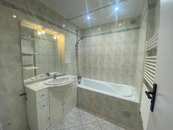 Appartement Maurepas 3 pièce(s) 68.58 m2