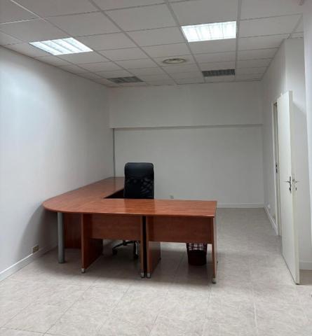 Bureaux à vendre de 240 m² - Paris 20e