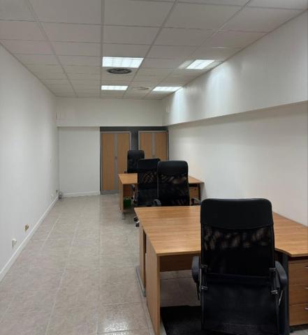 Bureaux à vendre de 240 m² - Paris 20e