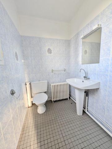 Charmante maison d’environ 55 m² avec Une vue exceptionnelle sur le château et le Loir