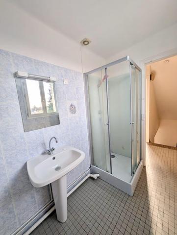 Charmante maison d’environ 55 m² avec Une vue exceptionnelle sur le château et le Loir