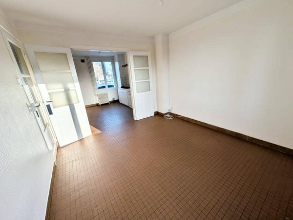 Charmante maison d’environ 55 m² avec Une vue exceptionnelle sur le château et le Loir