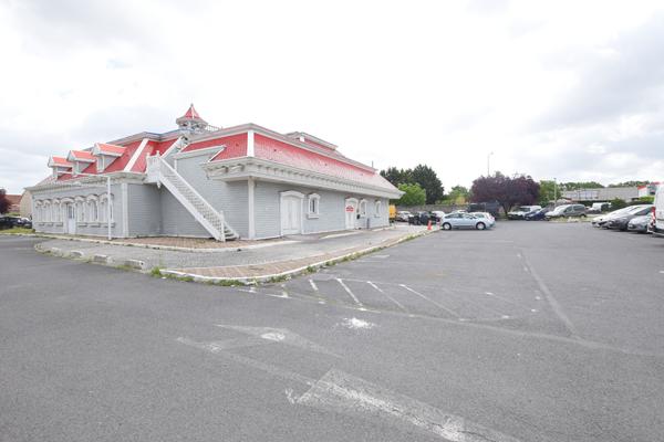 Local commercial Pierrelaye 1158 m2