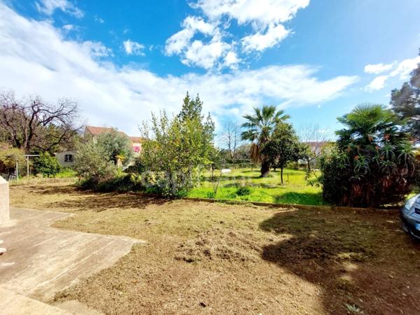 Dpt HAUTE Corse (20), à vendre SAN NICOLAO maison plain pied avec terrain/jardin garage