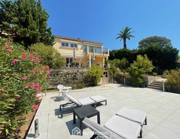 Villas 182 m² à Saint-Aygulf, France 83370