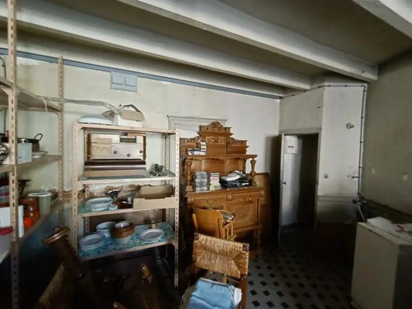 MAISON 4 CHAMBRES + LOCATIF + MAISON A RENOVER - CENTRE BOUR
