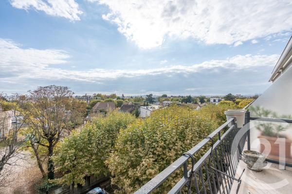 Appartement F4 à vendre  4 pièces - 85,57 m2 ST MAUR DES FOSSES - 94