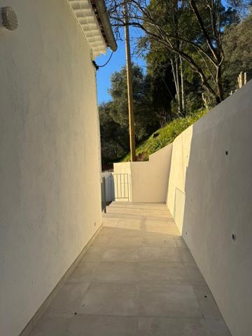 Les Arcs Var - appartement à rénover 54m2+ combles aménageables 40m2