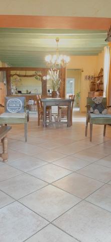 Maison en pierre de 153 m²  4 CH , terrain  clos 1862 m² - GIRONDE (33) - NOUVELLE AQUITAINE