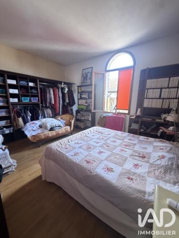 Immeuble à vendre 390 m² Perthes
