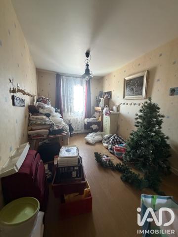 Immeuble à vendre 390 m² Perthes