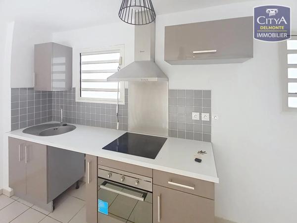 Appartement à vendre 2 pièces 48m² Saint-Pierre (97410)