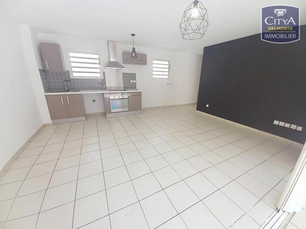 Appartement à vendre 2 pièces 48m² Saint-Pierre (97410)