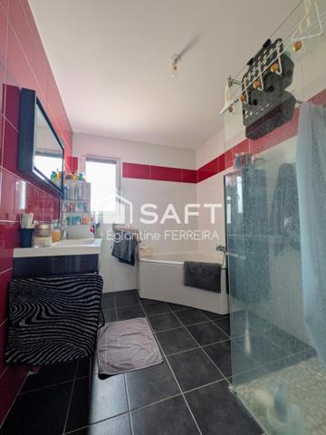 A 10 MINUTES D' ISSOUDUN, PAVILLON PLAIN-PIED DE 2013 T4 AVEC GARAGE ET JARDIN