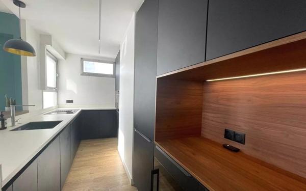 Appartement à louer    3 pièces • 70,65 m2 Paris 14