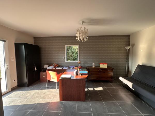 MAISON CONTEMPORAINE, BEAUX VOLUMES, ENVIRONNEMENT RECHERCHE 785 000 €