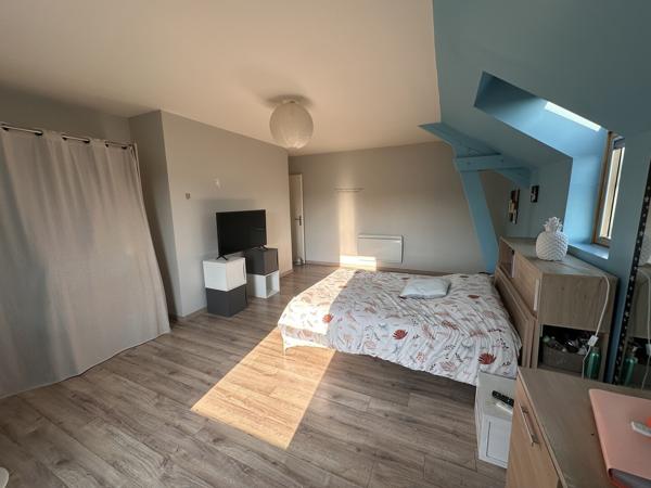 MAISON CONTEMPORAINE, BEAUX VOLUMES, ENVIRONNEMENT RECHERCHE 785 000 €