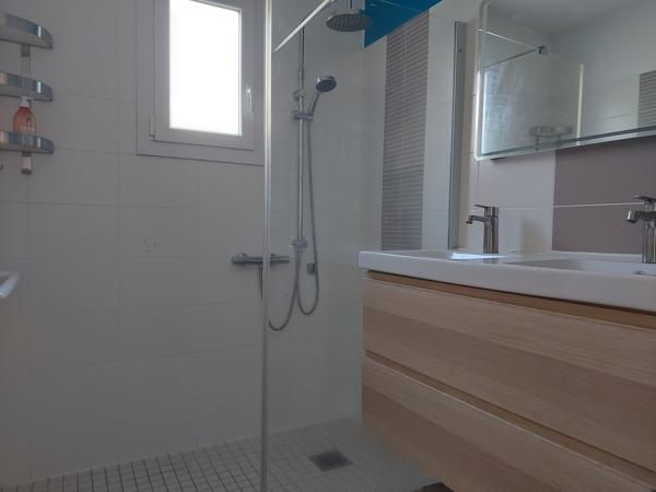 Maison de plain-pied, 4 chambres, Jardin