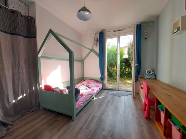 Maison de plain-pied, 4 chambres, Jardin