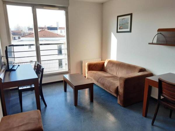 Appartement 2 pièces                                        - 69009 Lyon 9e  Arrondissement Réf : 5679
