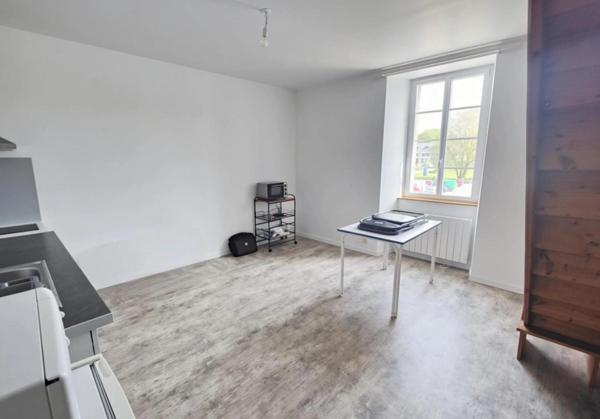 Appartement à louer 2 pièces ROSTRENEN (22)
