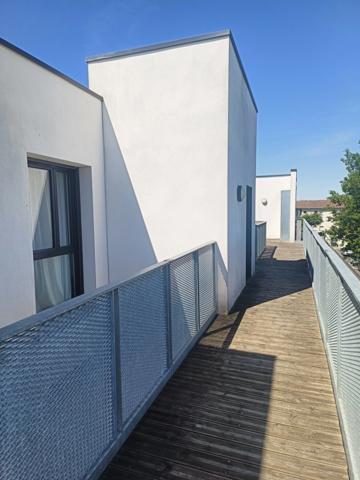 T4 dernier étage avec terrasse et 2 parkings – Toulouse Saint-Martin-du-Touch