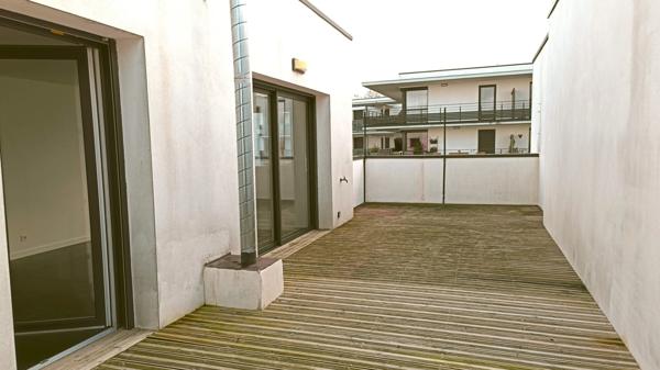 T4 dernier étage avec terrasse et 2 parkings – Toulouse Saint-Martin-du-Touch