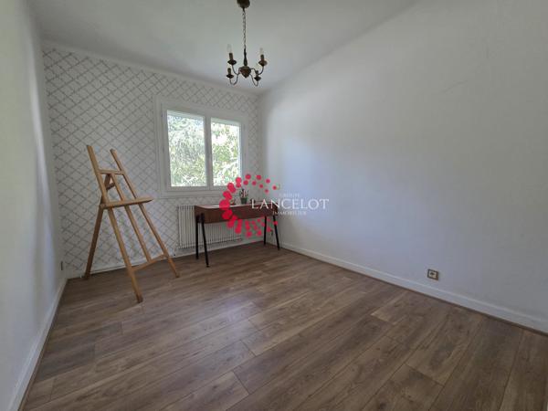 Maison 8 P de 220 m² avec terrasse et jardin arboré de 1195 m²