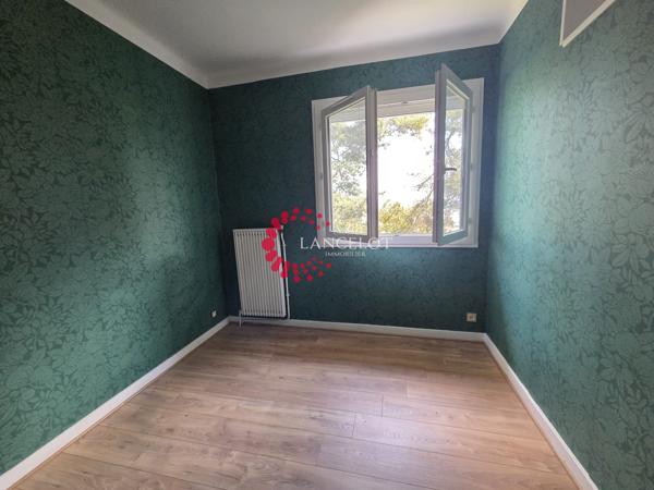 Maison 8 P de 220 m² avec terrasse et jardin arboré de 1195 m²