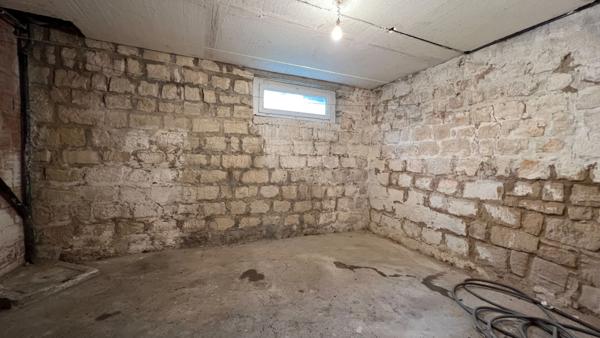 BAR LE DUC : Maison sur sous sol 80m², 4 pièces, 2 chambres, quartier calme et recherché