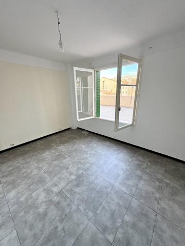 Marseille (13003) T4 avec Grande Terasse - Crimée / National - 13003