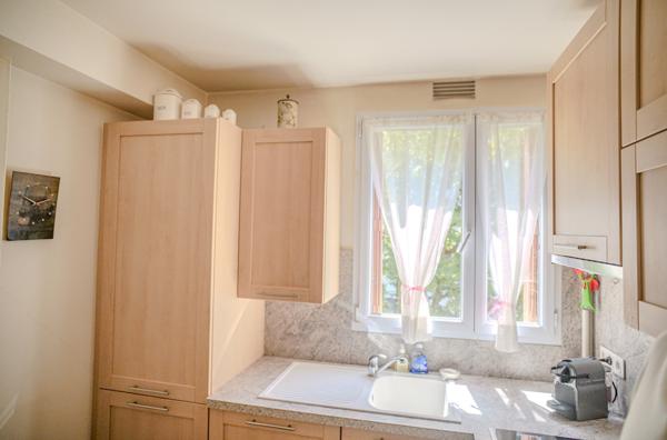 Rare : 4 pièces lumineux avec balcon, vue sur jardin et studio indépendant.