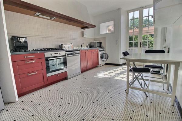 Immeuble Niort 12 pièce(s) 362 m2