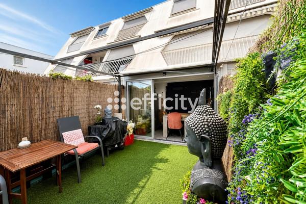Appartement
         1 pièce
        - 33 m² 149 000 € *
