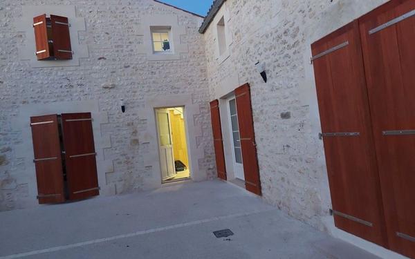 Maison à louer    4 pièces •  Saint-Savinien