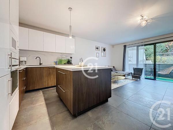 Appartement F3 à vendre  3 pièces - 70,50 m2 MONTREUIL - 93