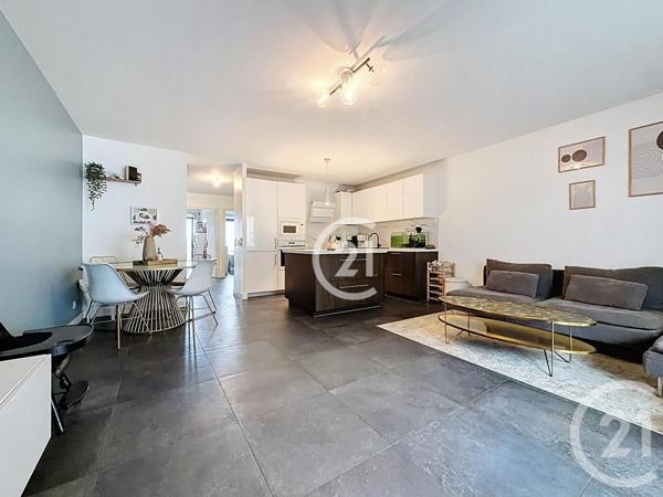 Appartement F3 à vendre  3 pièces - 70,50 m2 MONTREUIL - 93