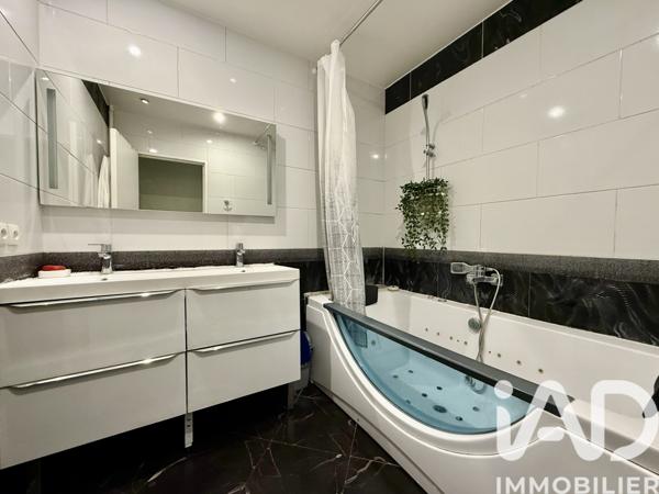 Appartement à vendre 3 pièces 72 m² Courbevoie