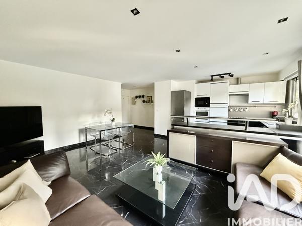 Appartement à vendre 3 pièces 72 m² Courbevoie