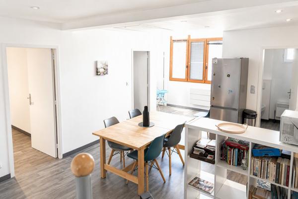 Maison 9 pièce(s) 5 chambre(s) 195.37 m²