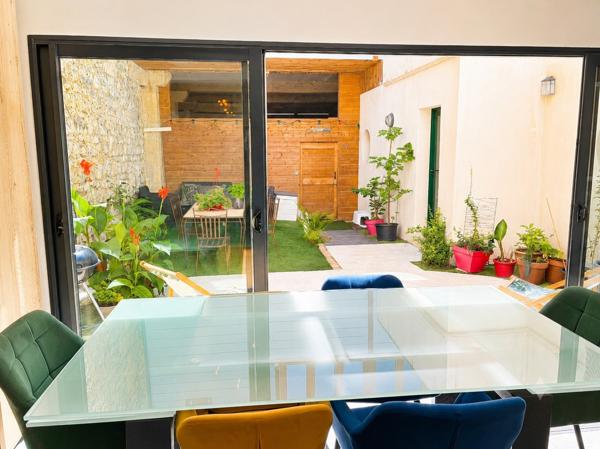 Maison 9 pièce(s) 5 chambre(s) 195.37 m²