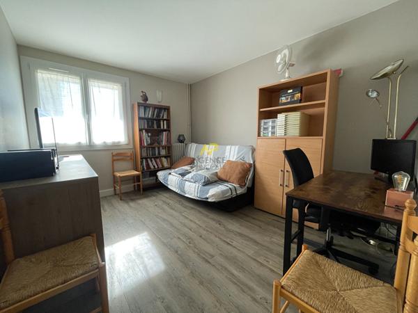 2 chambres refait à neuf ! 195 000 € ** - Référence 1877
