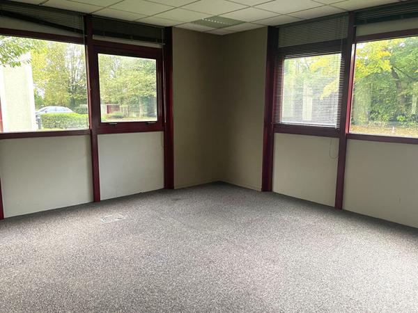 BUREAUX PONTOISE RDC - 132M²
