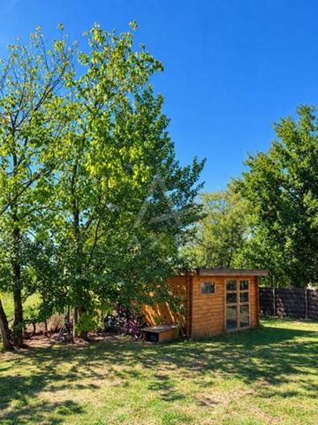 Maison récente de 146 m² avec piscine sur terrain arboré de 1 646 m²