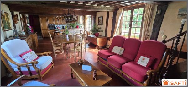 Propriété normande avec 3 maisons, vue dégagée.