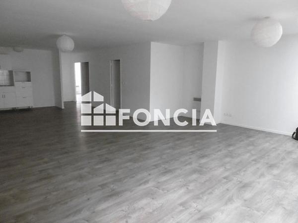 Location Appartement 4 pièces 109.2 m² - 62 RUE DE L'ALOUETTE Roubaix 59100